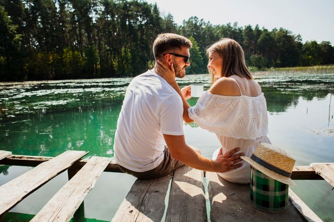 couple-looking-each-other-beautiful-day